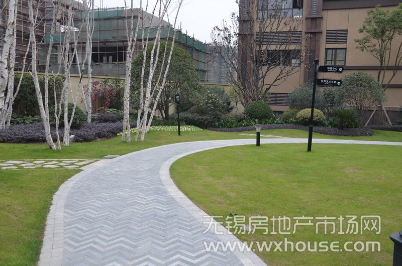 小區道路      