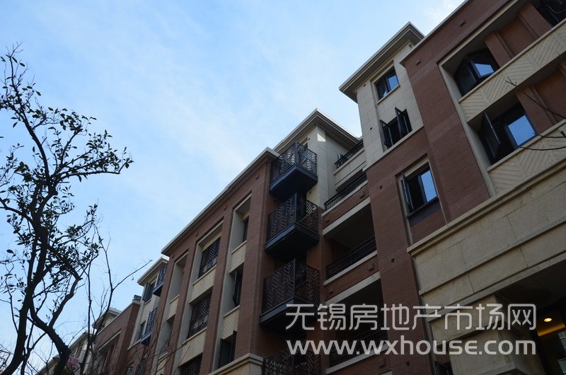 建筑外觀      