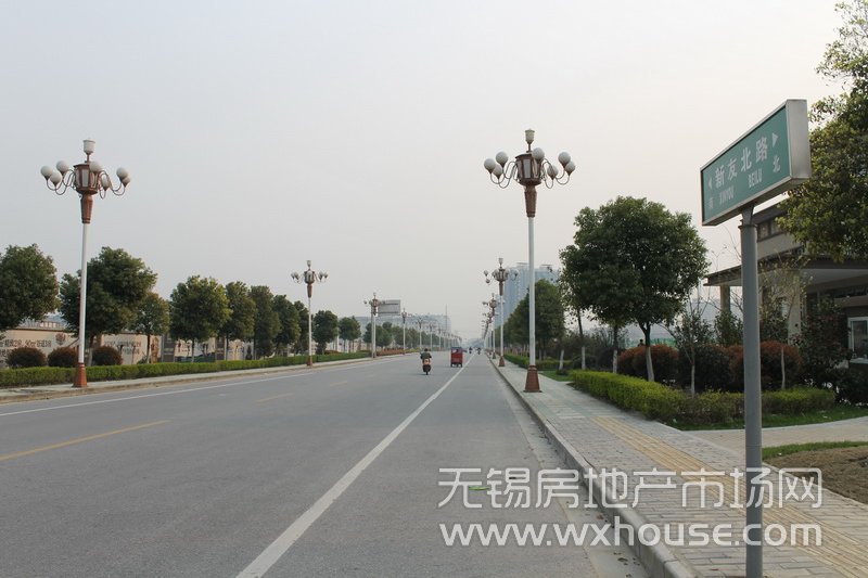 周邊道路：新友北路      