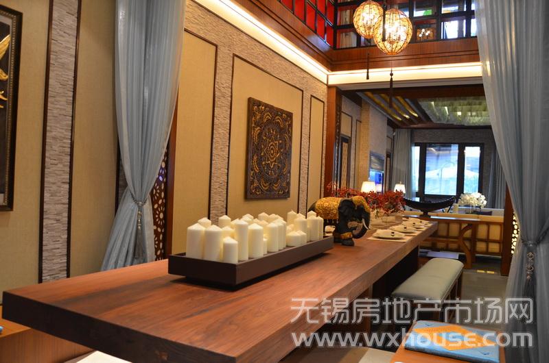 戶型260平米別墅樣板房：一樓餐廳      