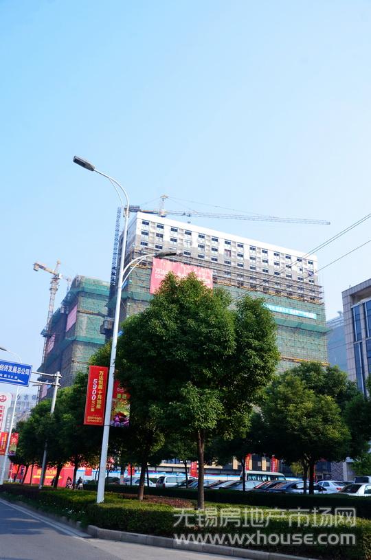 周邊配套：萬達廣場      