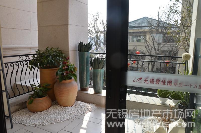 戶型120平米樣板房：陽臺      