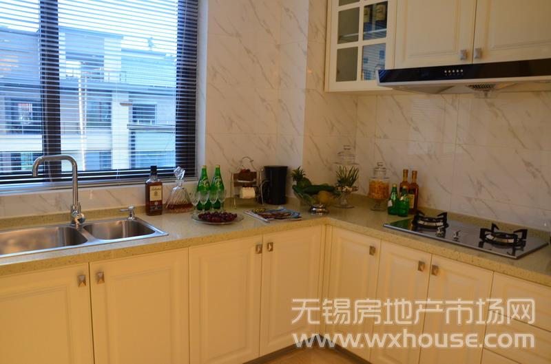 138㎡頂復樣板房：廚房      