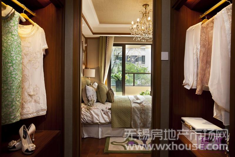 218㎡底復樣板房：主臥      