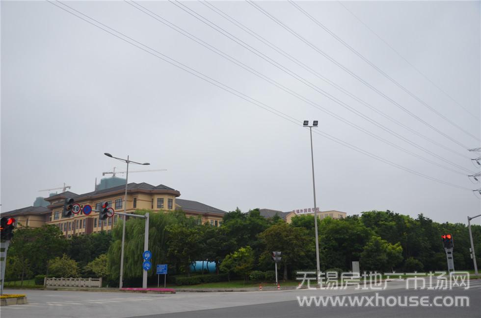 周邊配套：無錫外國語學校.JPG      