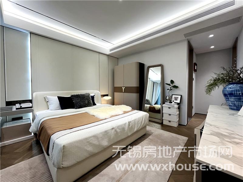 128㎡戶型樣板間主臥
