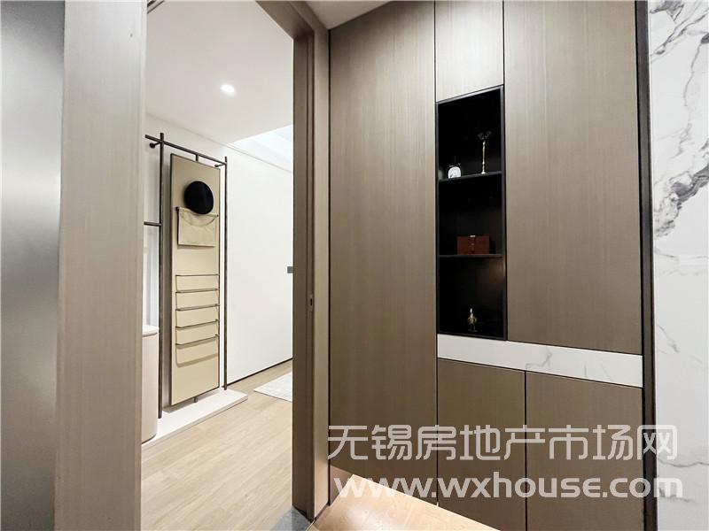 128㎡戶型樣板間玄關