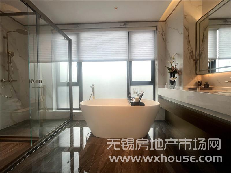 180㎡上疊戶型樣板間主衛