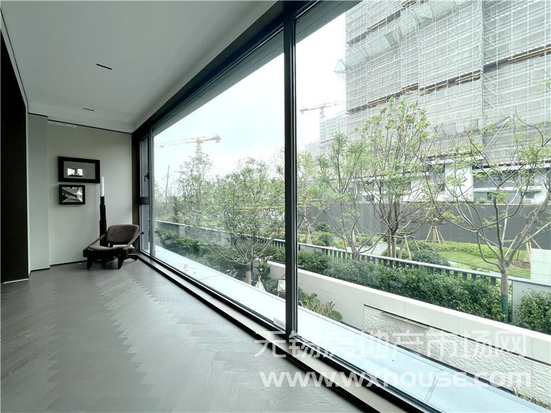 下疊戶型樣板間二樓陽臺