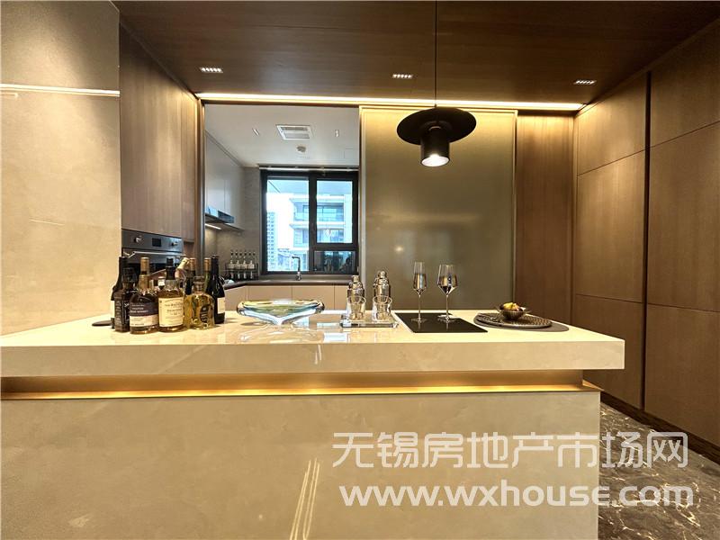 中疊樣板間廚房